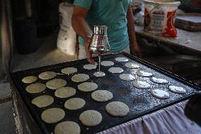 EGYPT-CAIRO-RAMADAN-TRADITIONAL DESSERTS