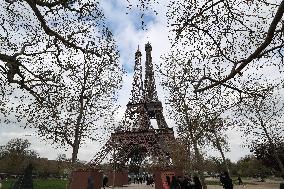 FRANCE-PARIS-EIFFEL TOWER-REPLICA