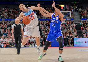 (SP)CHINA-URUMQI-BASKETBALL-CBA LEAGUE-XINJIANG VS TIANJIN (CN)