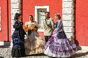 CROATIA-PULA-TOURIST GUIDES-COSTUME