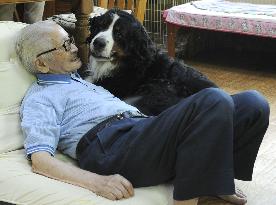 Japanese author, animal researcher "Mutsugoro" dies at 87