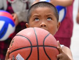 (SP)CHINA-GUANGXI-RONGSHUI-MIAO VILLAGE-BASKETBALL (CN)