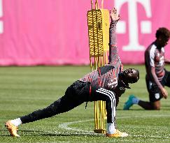 (SP)GERMANY-MUNICH-FOOTBALL-UEFA CHAMPIONS LEAGUE-BAYERN MUNICH-TRAINING SESSION