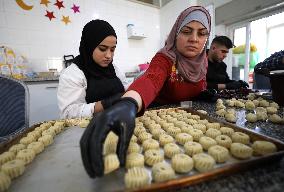 MIDEAST-RAMALLAH-EID AL-FITR-PREPARATION