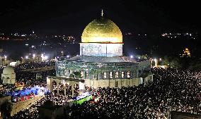 MIDEAST-JERUSALEM-LAYLAT AL-QADR-PRAYER