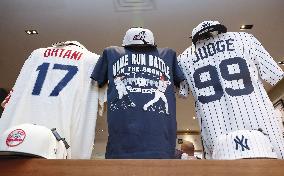 Baseball: Ohtani shirt at Yankee Stadium