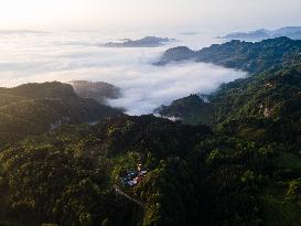 CHINA-CHONGQING-JINFO MOUNTAIN-SCENERY (CN)