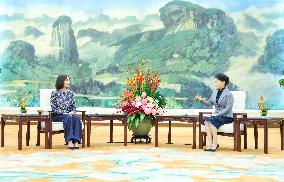 CHINA-BEIJING-PENG LIYUAN-GABON-FIRST LADY-MEETING (CN)