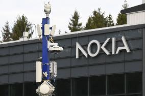 Nokia julkistaa vuoden ensimmäisen neljänneksen taloudellisen katsauksensa klo 8, sijoittajapuhelu klo 11.30