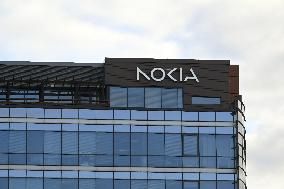 Nokia julkistaa vuoden ensimmäisen neljänneksen taloudellisen katsauksensa klo 8, sijoittajapuhelu klo 11.30