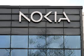 Nokia julkistaa vuoden ensimmäisen neljänneksen taloudellisen katsauksensa klo 8, sijoittajapuhelu klo 11.30