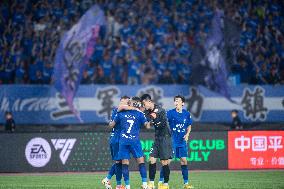 (SP)CHINA-WUHAN-FOOTBALL-CSL-WUHAN THREE TOWNS VS BEIJING GUOAN (CN)