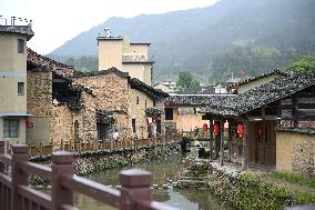 CHINA-FUJIAN-VILLAGE-YELLOW WINE (CN)