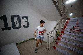 (SP)SOUTH KOREA-SEOUL-LOTTE WORLD TOWER-SKY RUN