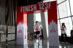 (SP)SOUTH KOREA-SEOUL-LOTTE WORLD TOWER-SKY RUN