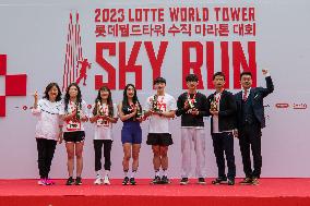 (SP)SOUTH KOREA-SEOUL-LOTTE WORLD TOWER-SKY RUN