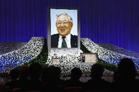Memorial for Toyota Motor honorary chairman