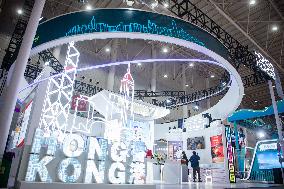 Xinhua Headlines: Music robots and motorhomes: China's tourism upgrades amid accelerated recovery