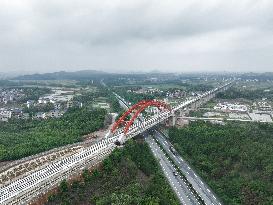 CHINA-JIANGXI-NANCHANG-JINGDEZHEN-HUANGSHAN HIGH-SPEED RAILWAY-TRACK LAYING (CN)