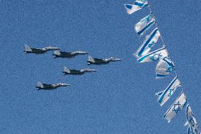 ISRAEL-TEL AVIV-INDEPENDENCE DAY-AIR SHOW