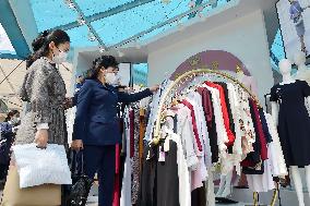 Women's fashion fair in Pyongyang