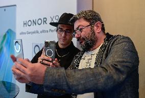 TÜRKIYE-ISTANBUL-CHINESE SMART DEVICES MAKER-HONOR-NEW MOBILE PHONE-UNVEILING