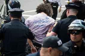 U.S.-NEW YORK-BLACK MAN-DEATH-PROTEST