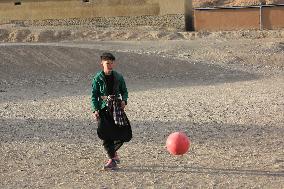 (SP)AFGHANISTAN-BAMYAN-FOOTBALL