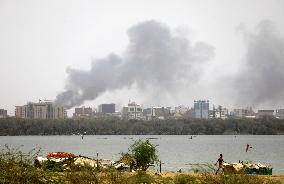 Xinhua Headlines: Tension continues in Sudan despite truce efforts