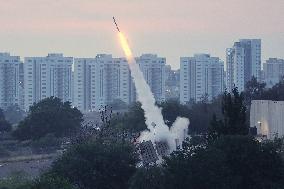 ISRAEL-ASHKELON-IRON DOME-GAZA-ROCKETS-INTERCEPTION