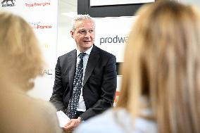 Inauguration Of The New Class Of l’Escalator - Levallois