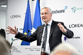 Inauguration Of The New Class Of l’Escalator - Levallois