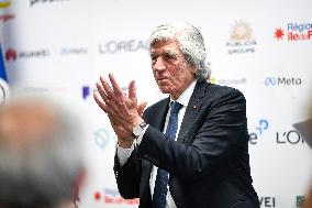 Inauguration Of The New Class Of l’Escalator - Levallois