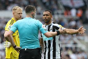 Newcastle United v Arsenal FC - Premier League