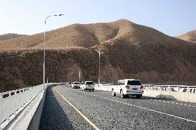 KYRGYZSTAN-BISHKEK-CHINESE-BUILT HIGHWAY(CN)