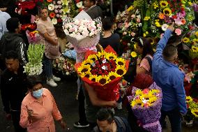 Flowers Market To Celebrate  Mother's Day