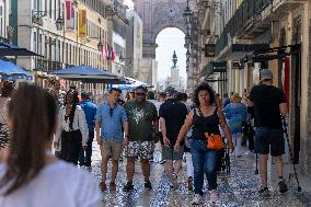 Daily Life In Lisbon