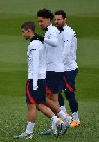 PSG Training - Saint-Germain-en-Laye