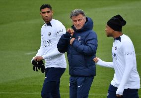 PSG Training - Saint-Germain-en-Laye