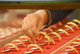China Increases Gold Reserve Holdings