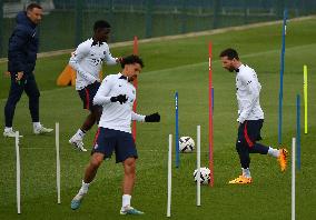 PSG Training - Saint-Germain-en-Laye