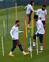 PSG Training - Saint-Germain-en-Laye