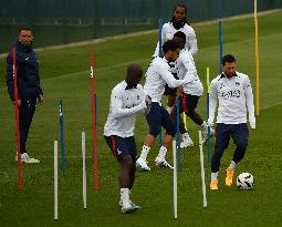 PSG Training - Saint-Germain-en-Laye