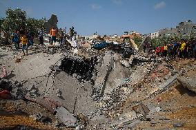 Aftermath Of Israeli Airstrikes In Gaza