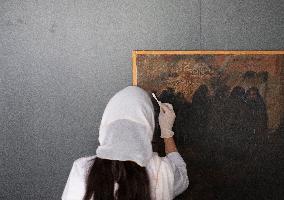 Iran-women, Art And Historical Works Restorer