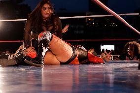 Women's Wrestling Show As Part Of Mother's Day