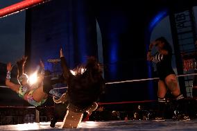 Women's Wrestling Show As Part Of Mother's Day