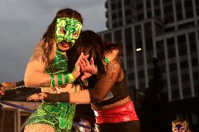 Women's Wrestling Show As Part Of Mother's Day