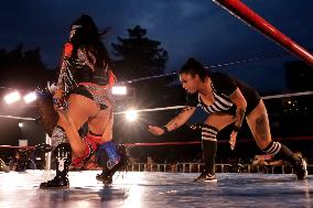 Women's Wrestling Show As Part Of Mother's Day
