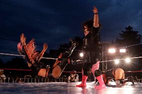 Women's Wrestling Show As Part Of Mother's Day